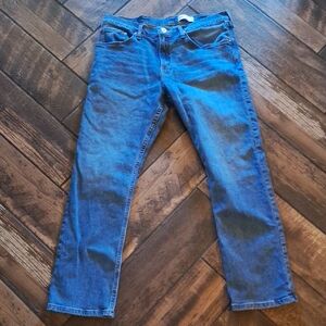 Wrangler Men's Classic Blue Straight Jeans